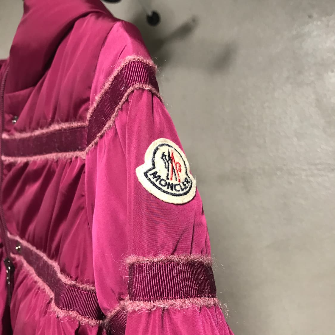 몽클레어 패딩 버건디 10(W) 상품이미지4