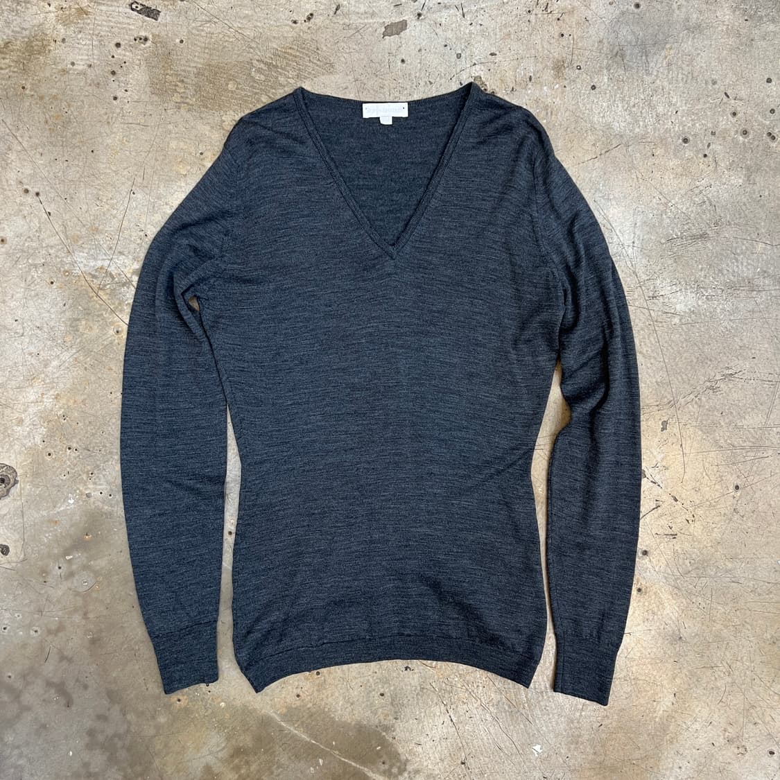 존스메들리 v넥 니트 상품이미지3