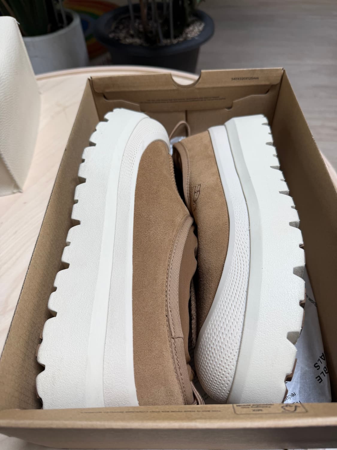 어그 타스만 웨더 체스트넛 화이트캡 280사이즈 상품이미지6