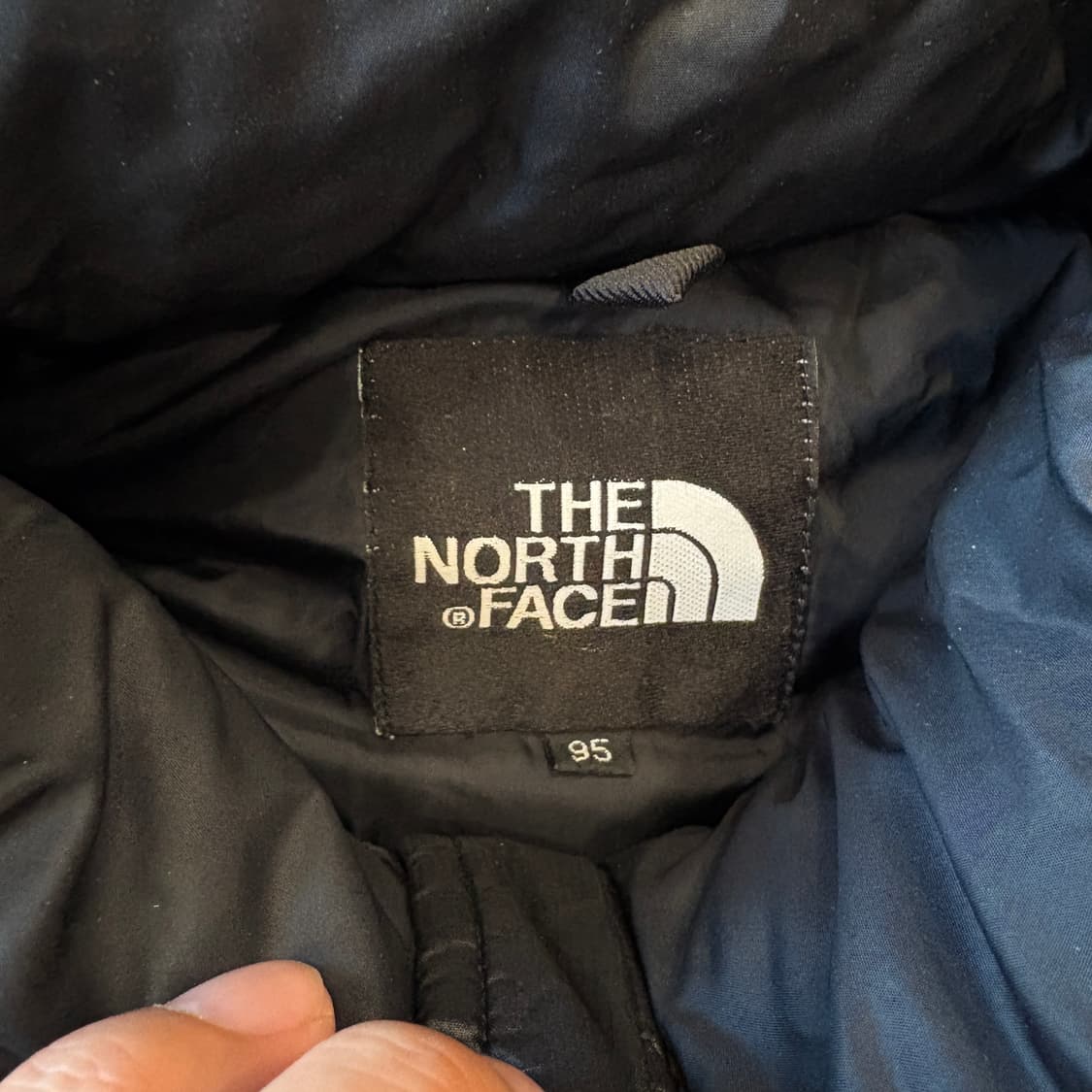 노스페이스 정품 블랙 눕시 700 패딩 상품이미지5