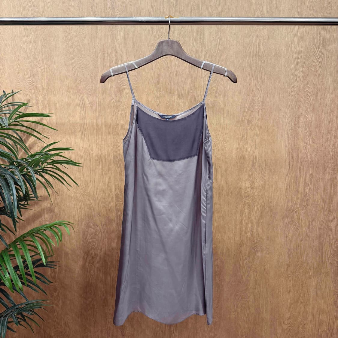 버버리 런던 실크 믹스 슬립 미디 원피스 배색 스트렙 그레이 상품이미지1