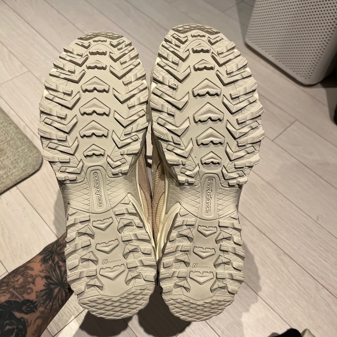 [새상품] 뉴발란스 610TBE 베이지 운동화 285 상품이미지3