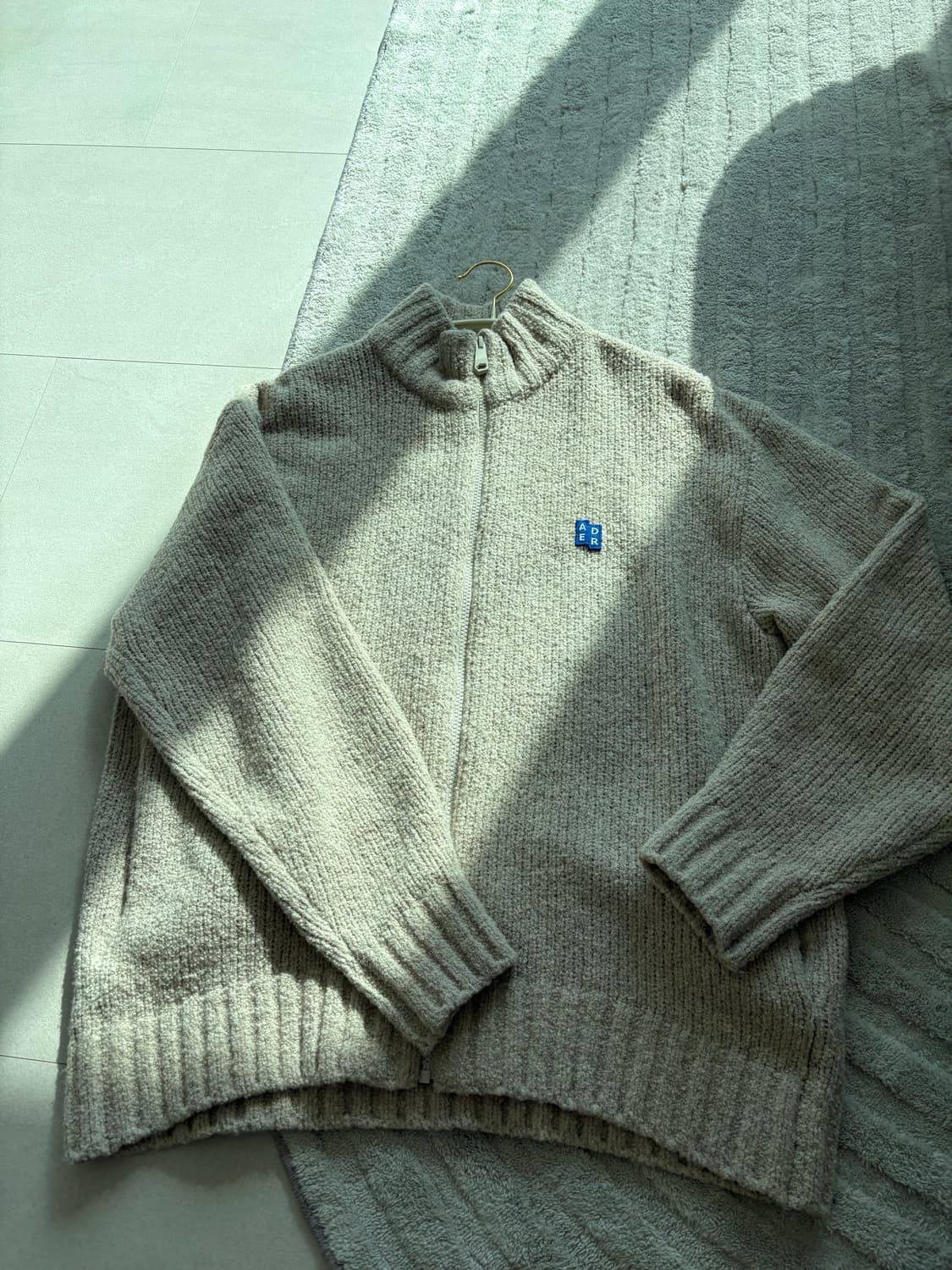 아더에러 니트 집업 오트밀  상품이미지2