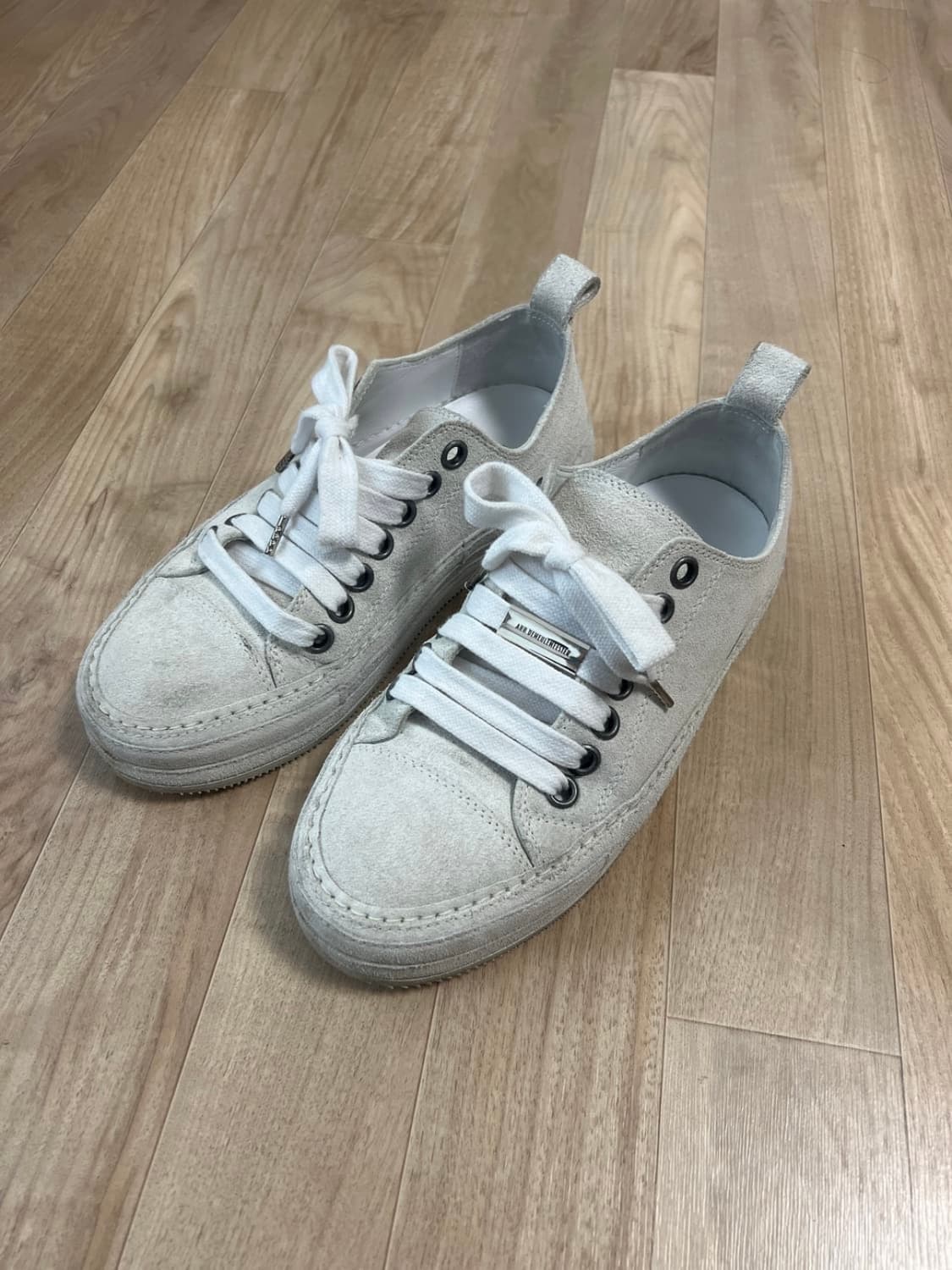 스웨이드 스니커즈 상품이미지1