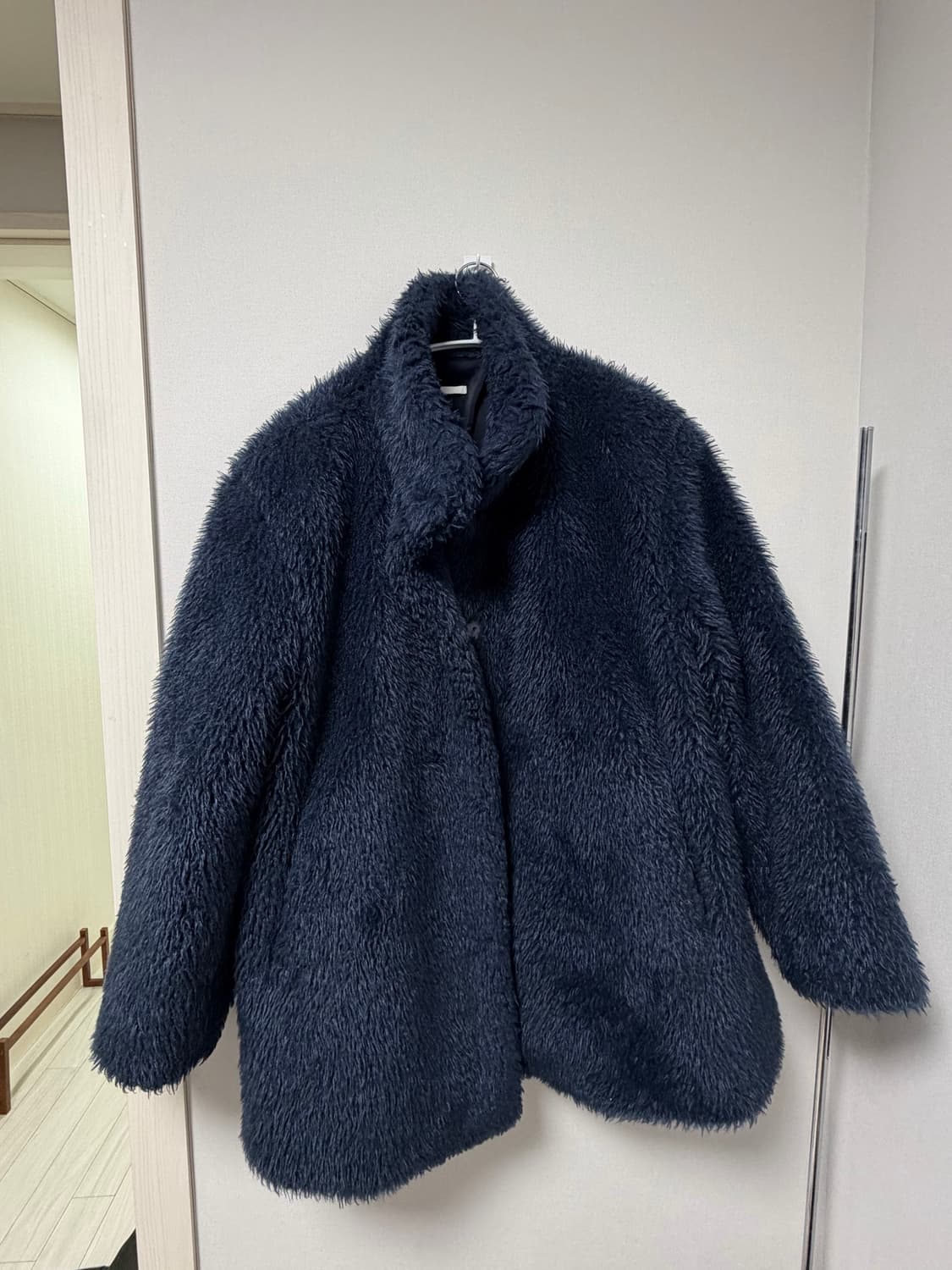 아모멘토 샤기 퍼자켓 상품이미지2