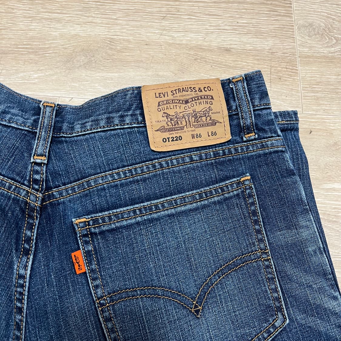 리바이스 220 워싱 데님팬츠 청바지 [중청] 34 상품이미지5