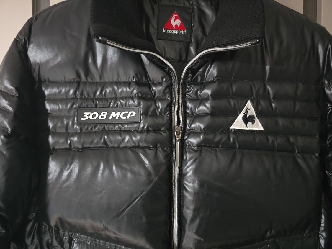 르꼬끄 스포르티브 덕다운 유광패딩.

싸이즈 100 남자. 상품이미지2