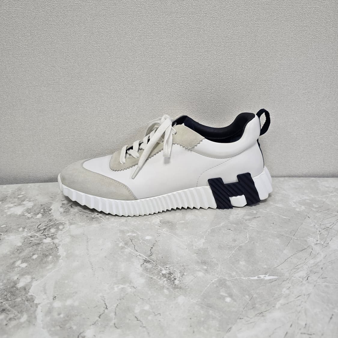 에르메스 바운싱 스니커즈 신발 40사이즈 판매 상품이미지1