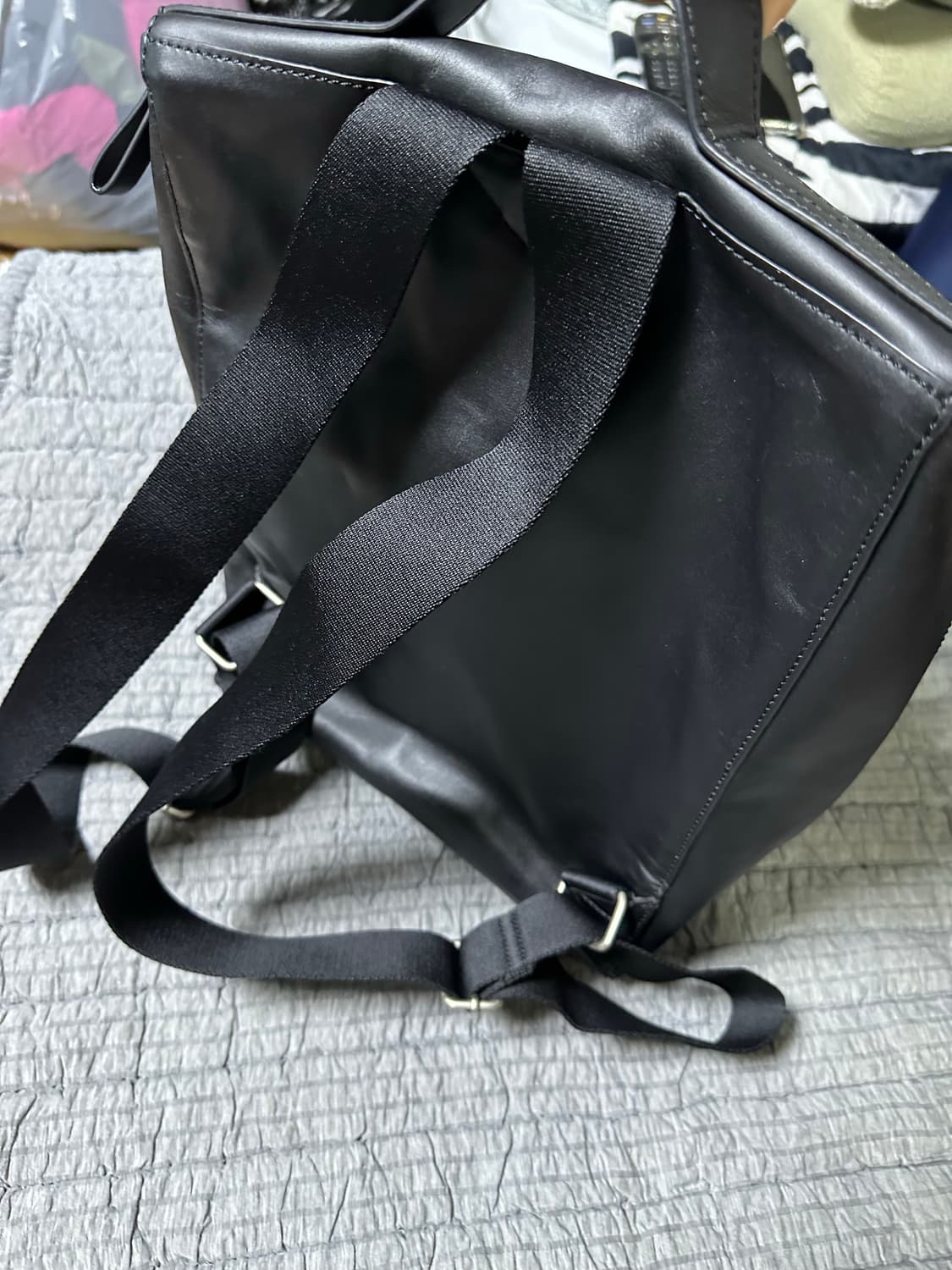 만다리나덕 블랙 백팩 상품이미지3