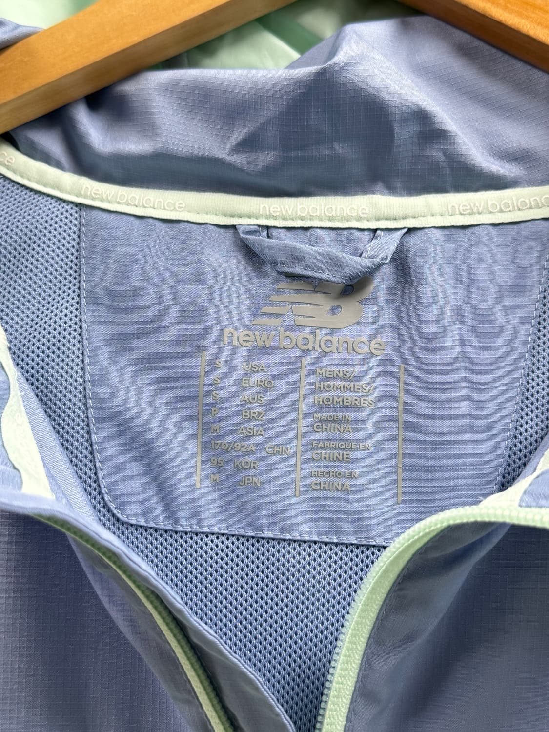 남성 95 / 뉴발란스 트레이닝 경량 바람막이  상품이미지6