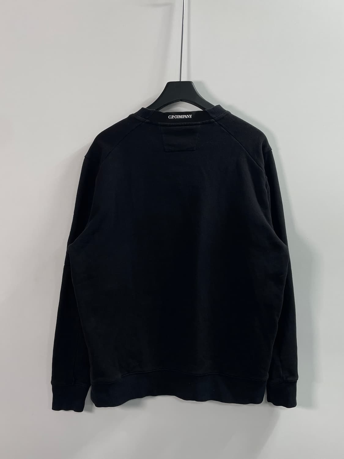 CP컴퍼니 렌즈 라운드 맨투맨 (on.187) 상품이미지7