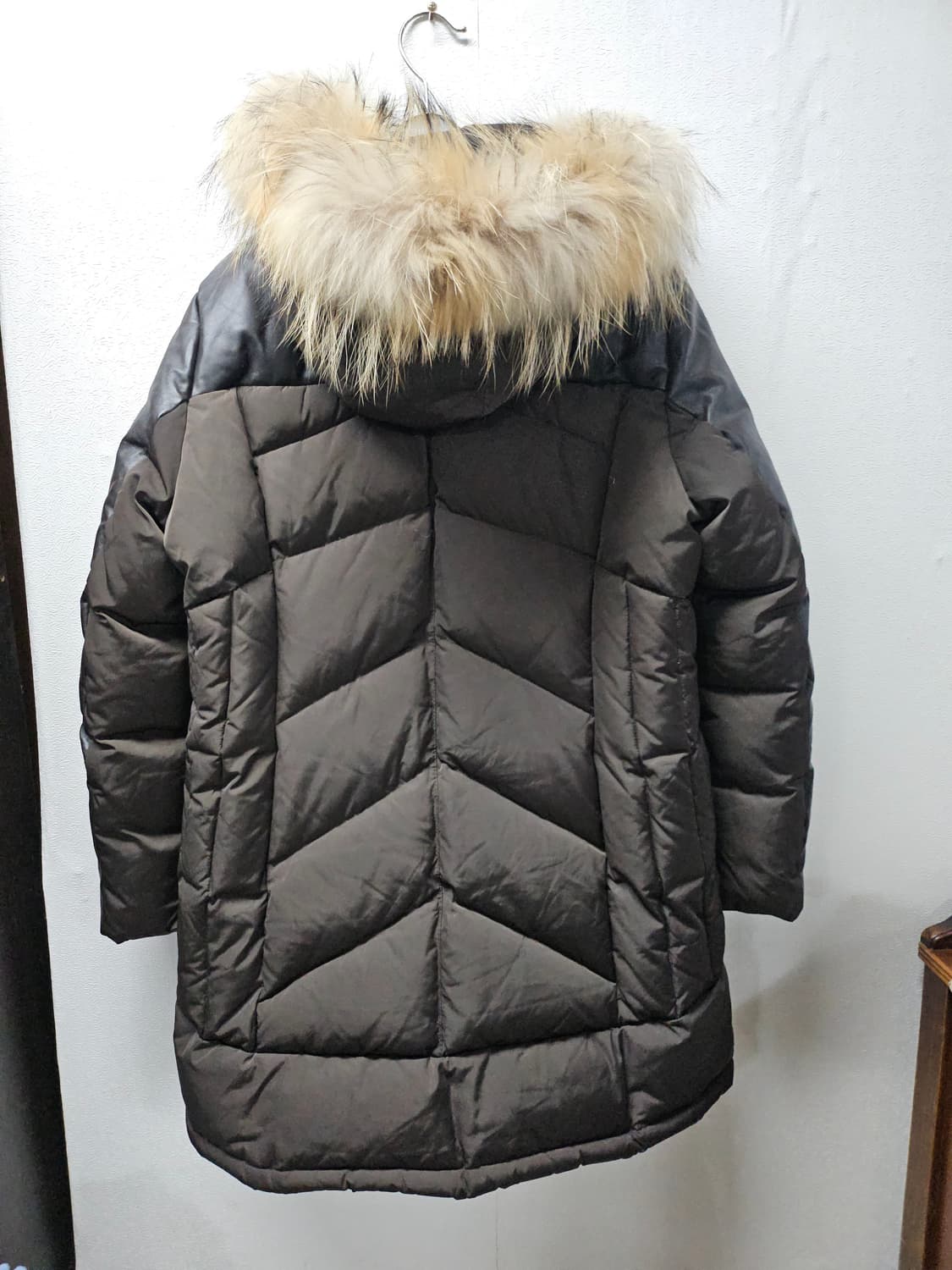 크로크다일 브라운 양가죽 패딩 105 하자0 상품이미지3