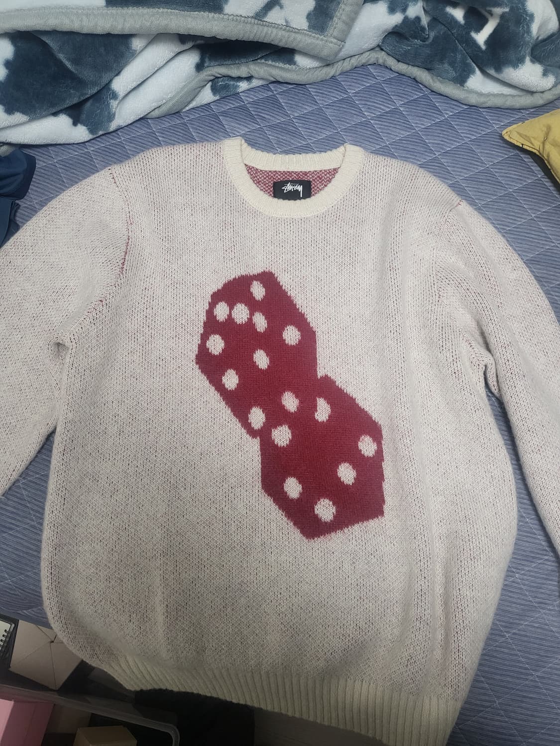 스투시 다이스 모헤어 니트 본 색상 상품이미지1