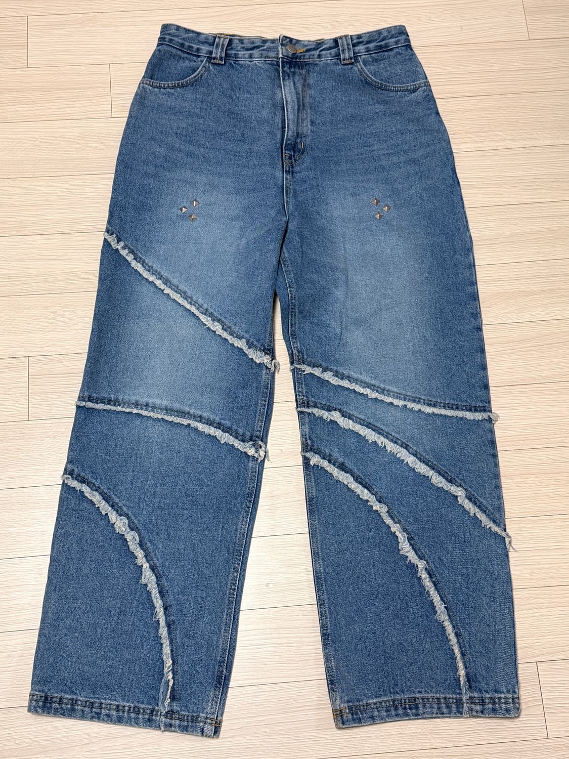 더콜디스모먼트 바지 M(사용감 없음★) 상품이미지3