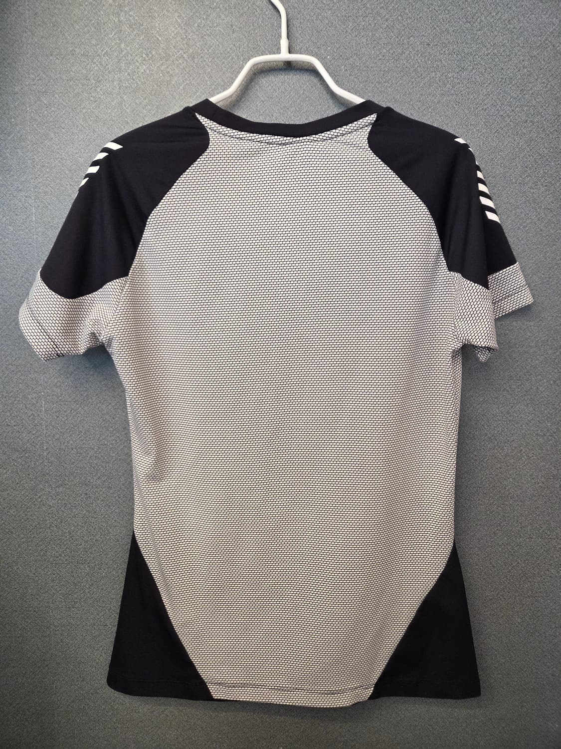 데상트 기능성반팔 상품이미지5