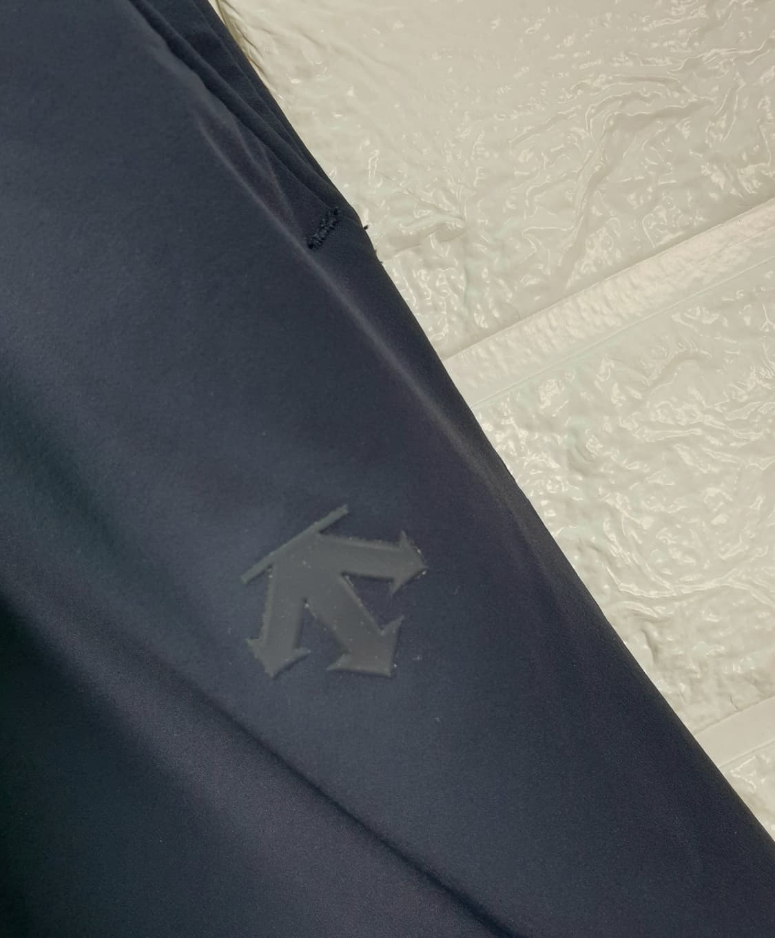 [27]데상트 쉬폰 우븐 와이드핏 팬츠 상품이미지5