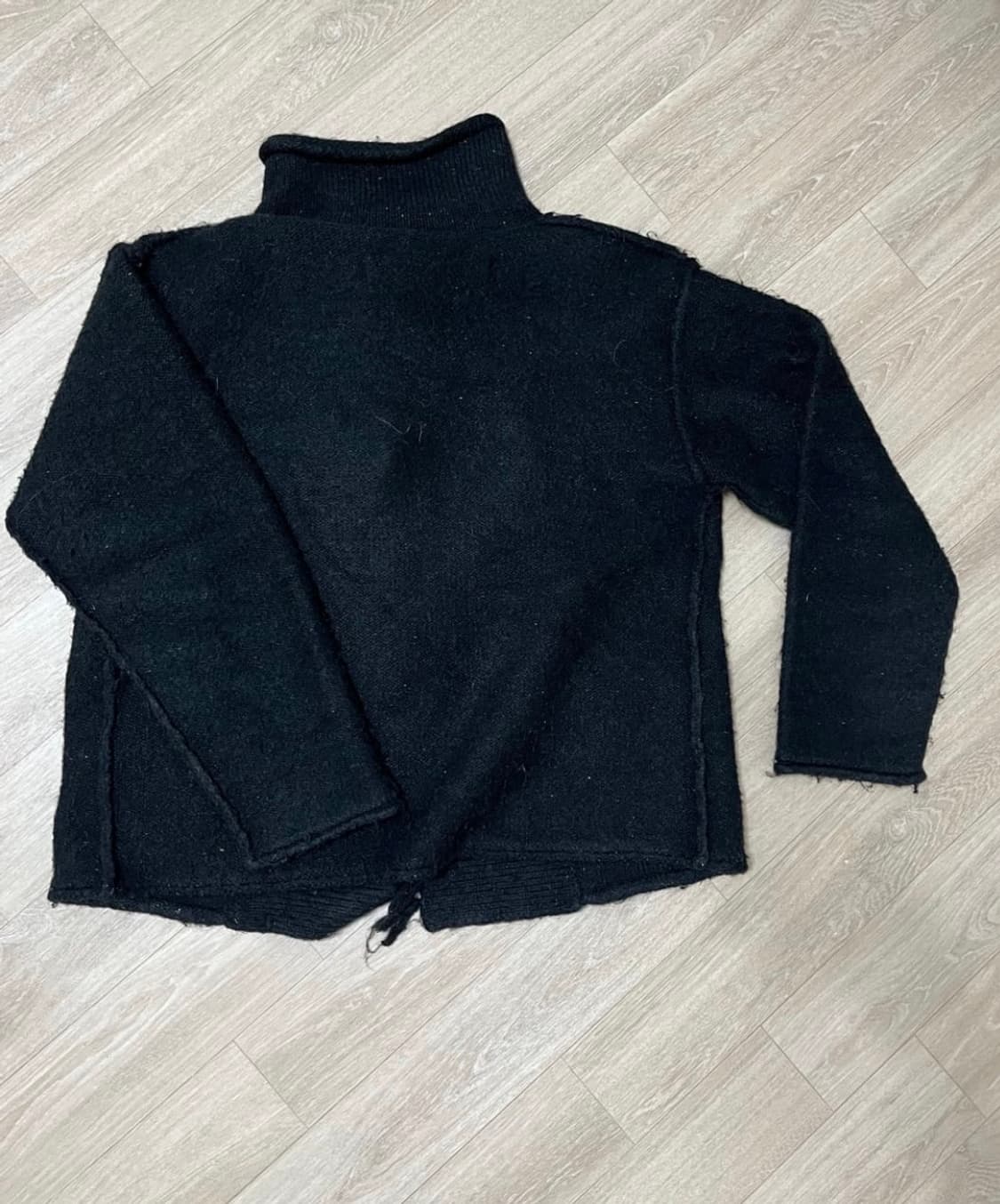 PERVERZE 퍼버즈 아웃 포켓 니트가디건 판매 상품이미지6