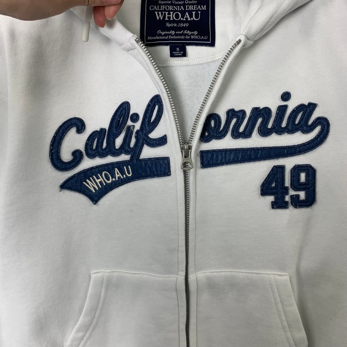 후아유 투웨이 y2k 와투케 화이트 후드집업  상품이미지4