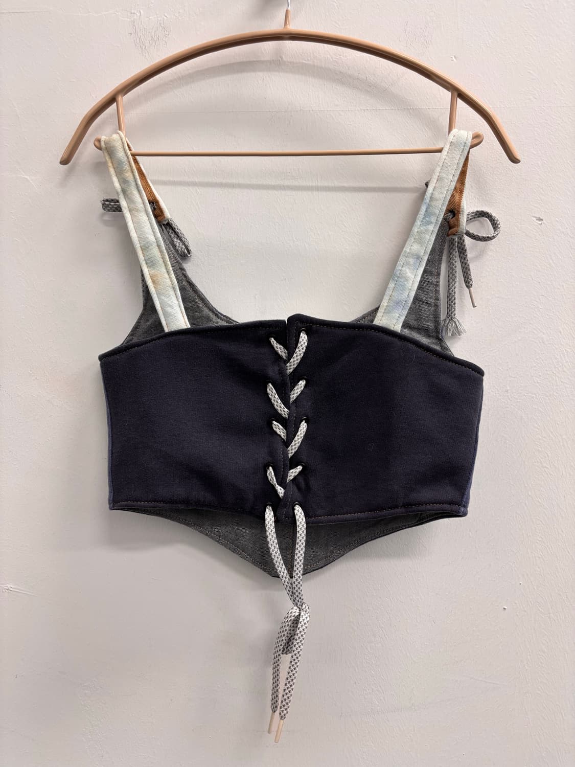 칼하트(Carhartt) 리워크 로고 코르셋 탑 상품이미지2