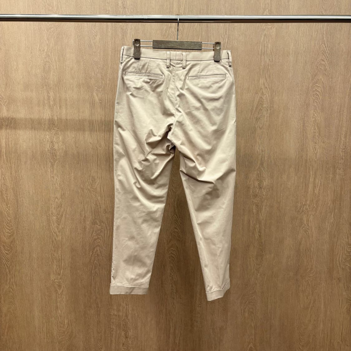 폴스미스 베이직 코튼 팬츠 미니멀 테이퍼드 실루엣 히든 포켓 디테일 핑크 상품이미지3