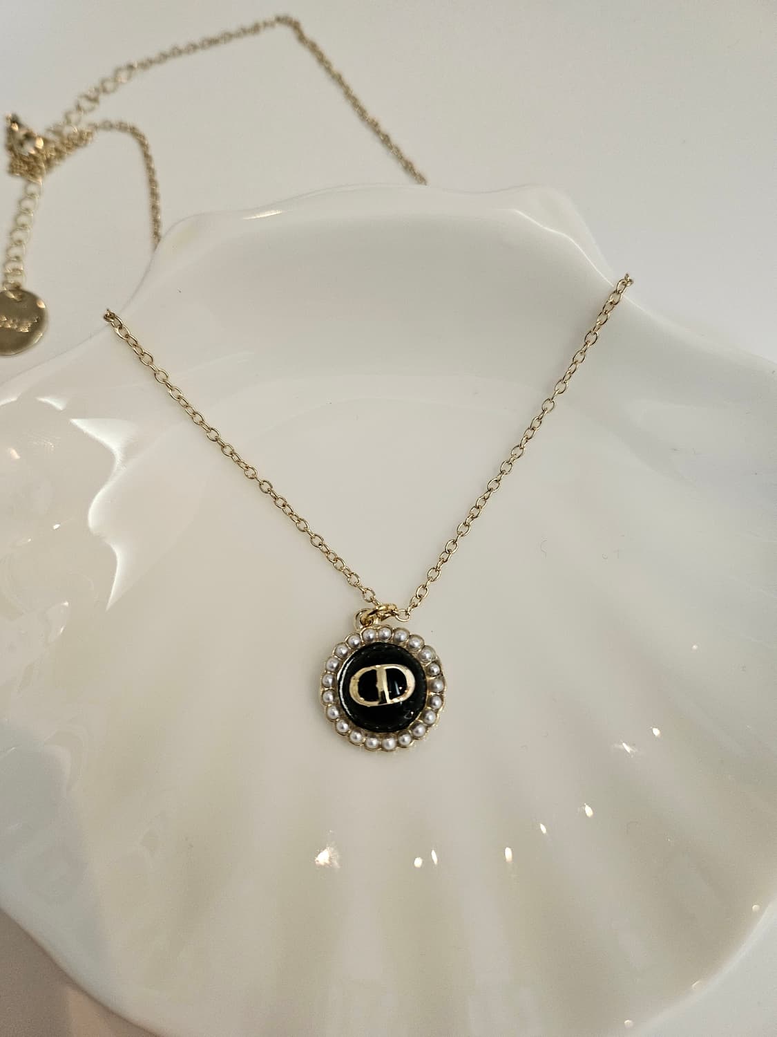 디올 업사이클링 블랙스톤 진주 목걸이 상품이미지2