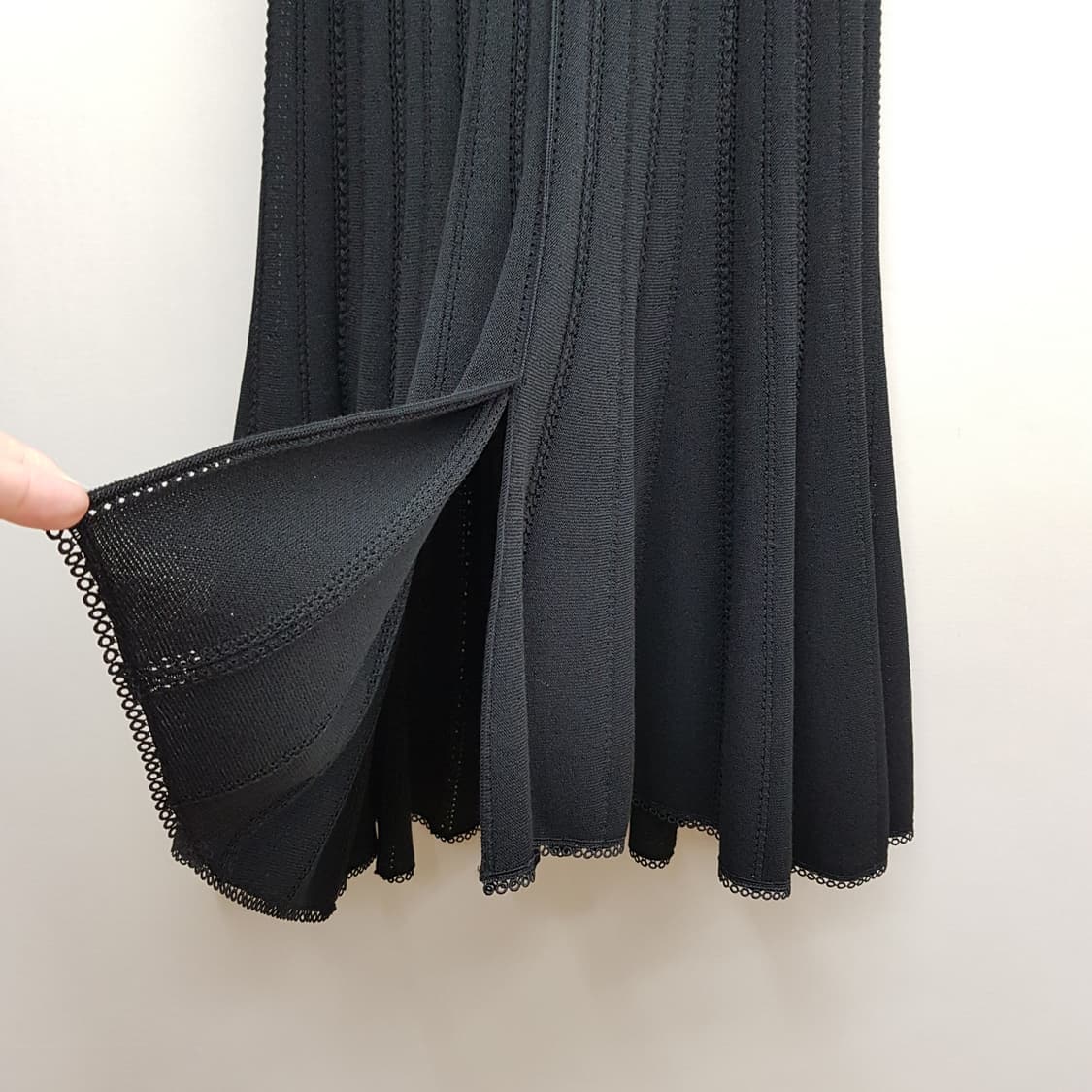 한섬 마인 2023 니트 플레어 롱 스커트 F사이즈 상품이미지5