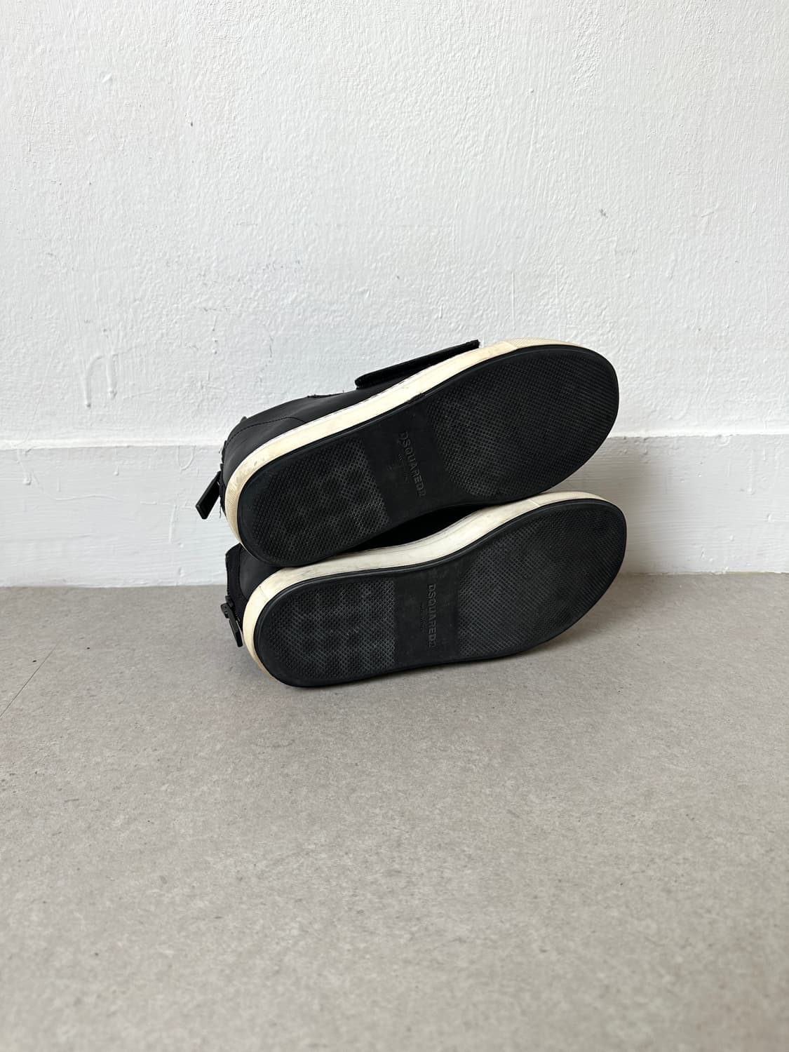 디스퀘어드 블랙푸퍼 레더 지퍼 스니커즈 상품이미지7