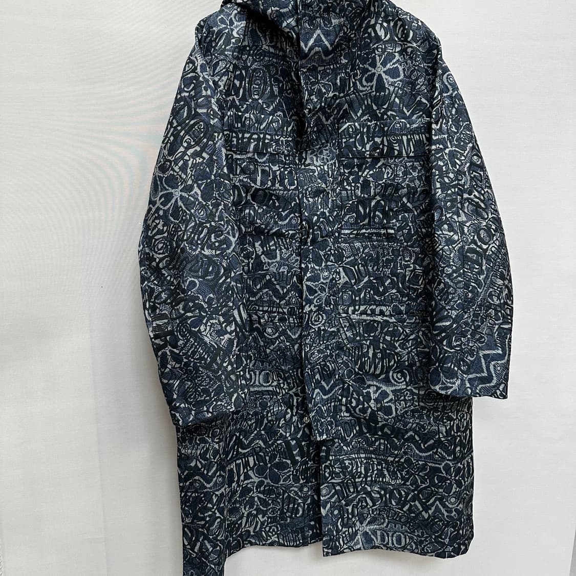 디올 x 스투시 로고 올오버 후드 코트 (105)  상품이미지2