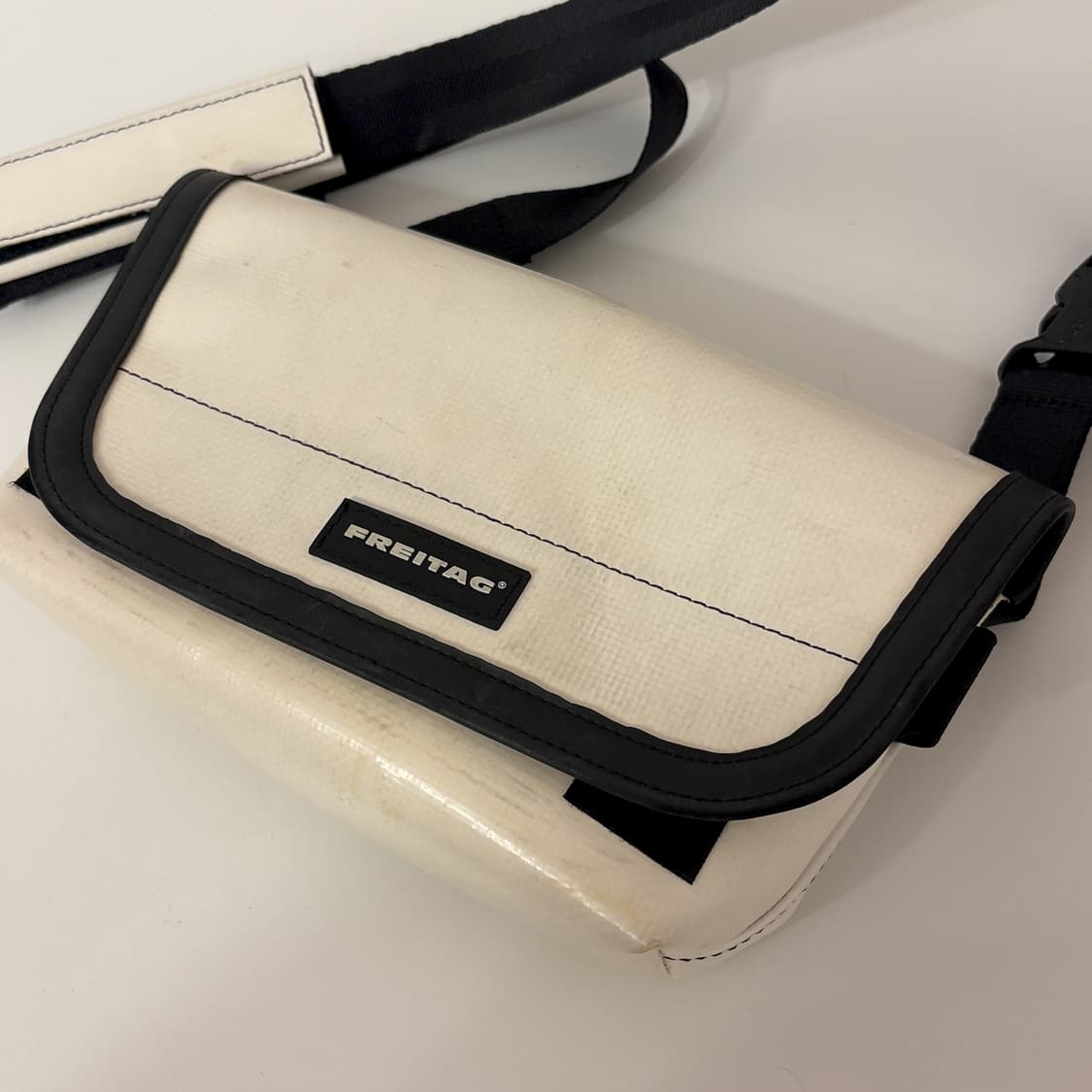 프라이탁 제이미 화이트 상품이미지3