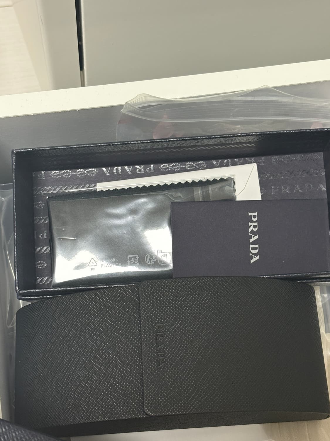 프라다 선글라스 PR 26ZSF 상품이미지4