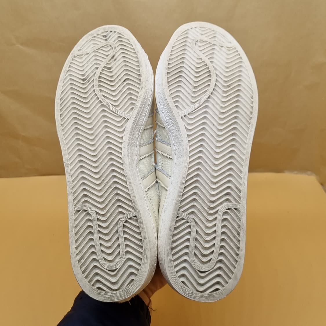 아디다스 슈퍼스타82 남성스니커즈260. 상품이미지3