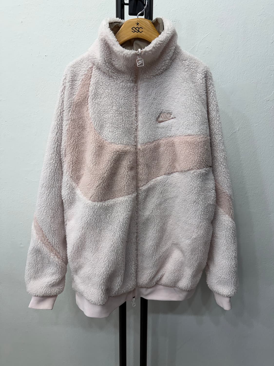 정품) 나이키 여성 리버시블 양면 뽀글이 플리스 M 상품이미지1