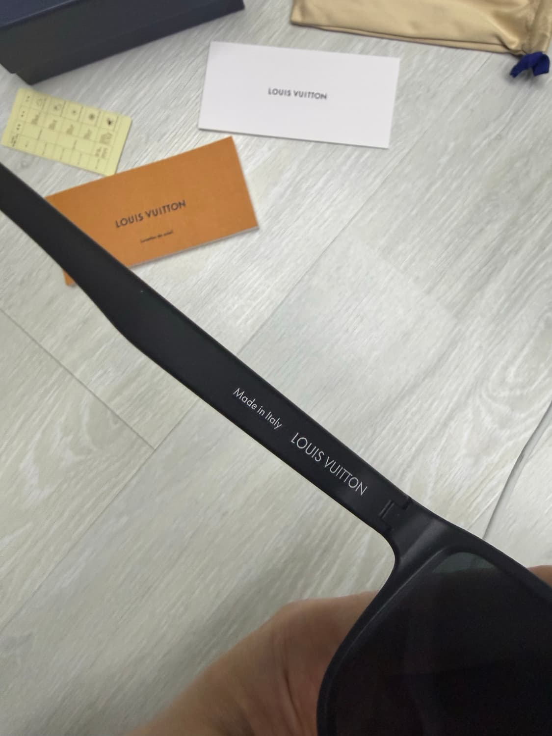 루이비통 선글라스 Z1708E (거의 새품) 상품이미지5