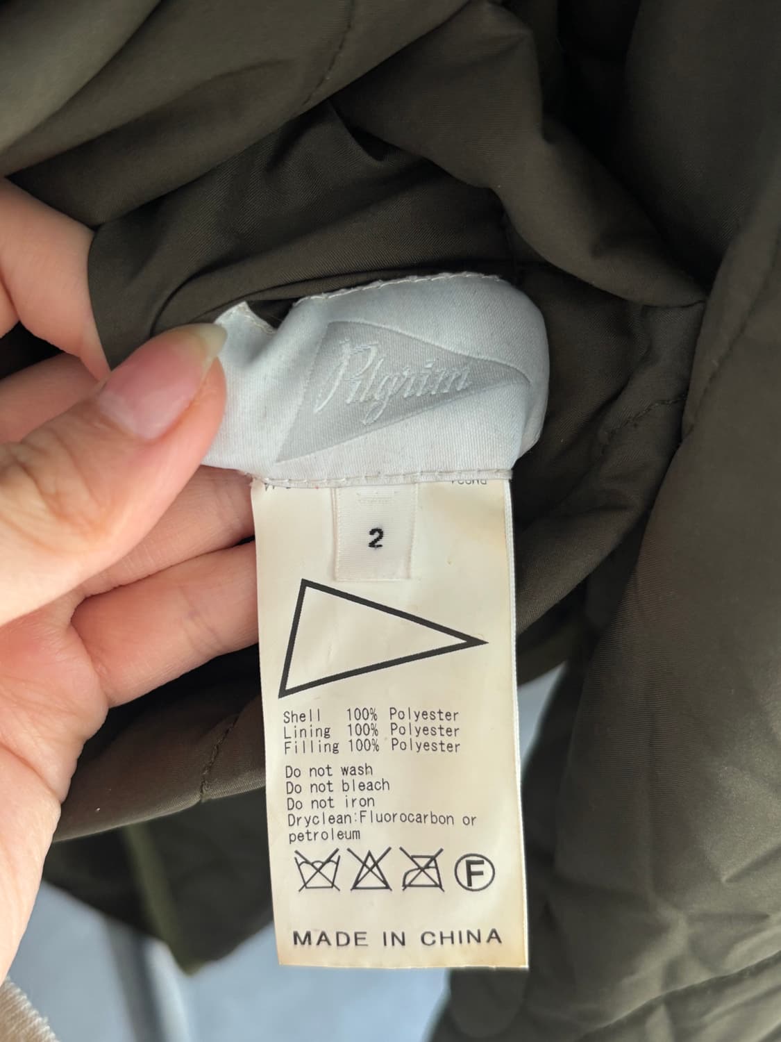 Pilgrim 필그림 카키 퀄팅 논카라 자켓  상품이미지7