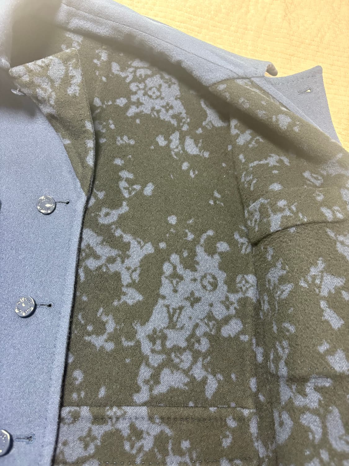 루이비통 리버서블 사파리 자켓 상품이미지5