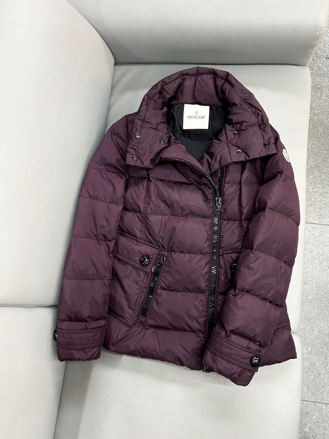 몽클레어 정품 버건디 다운패딩(00/44) 상품이미지5