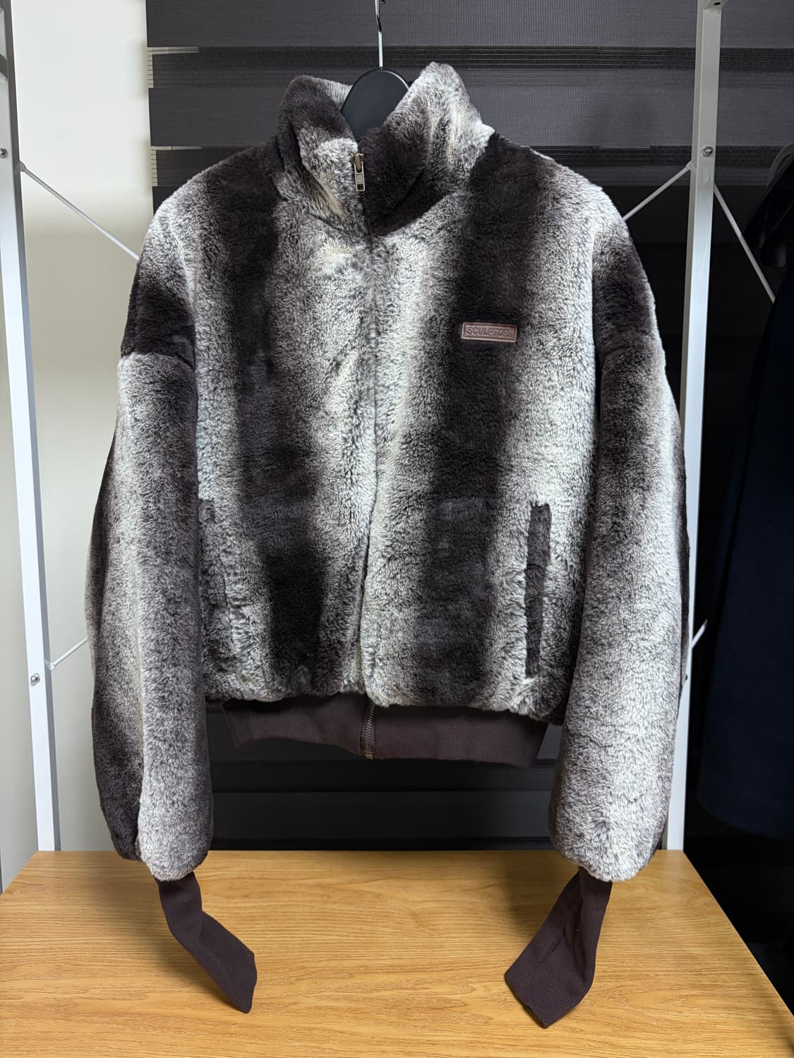 스컬프터 퍼 자켓 Faux Fur Fingerless Jacket 상품이미지1