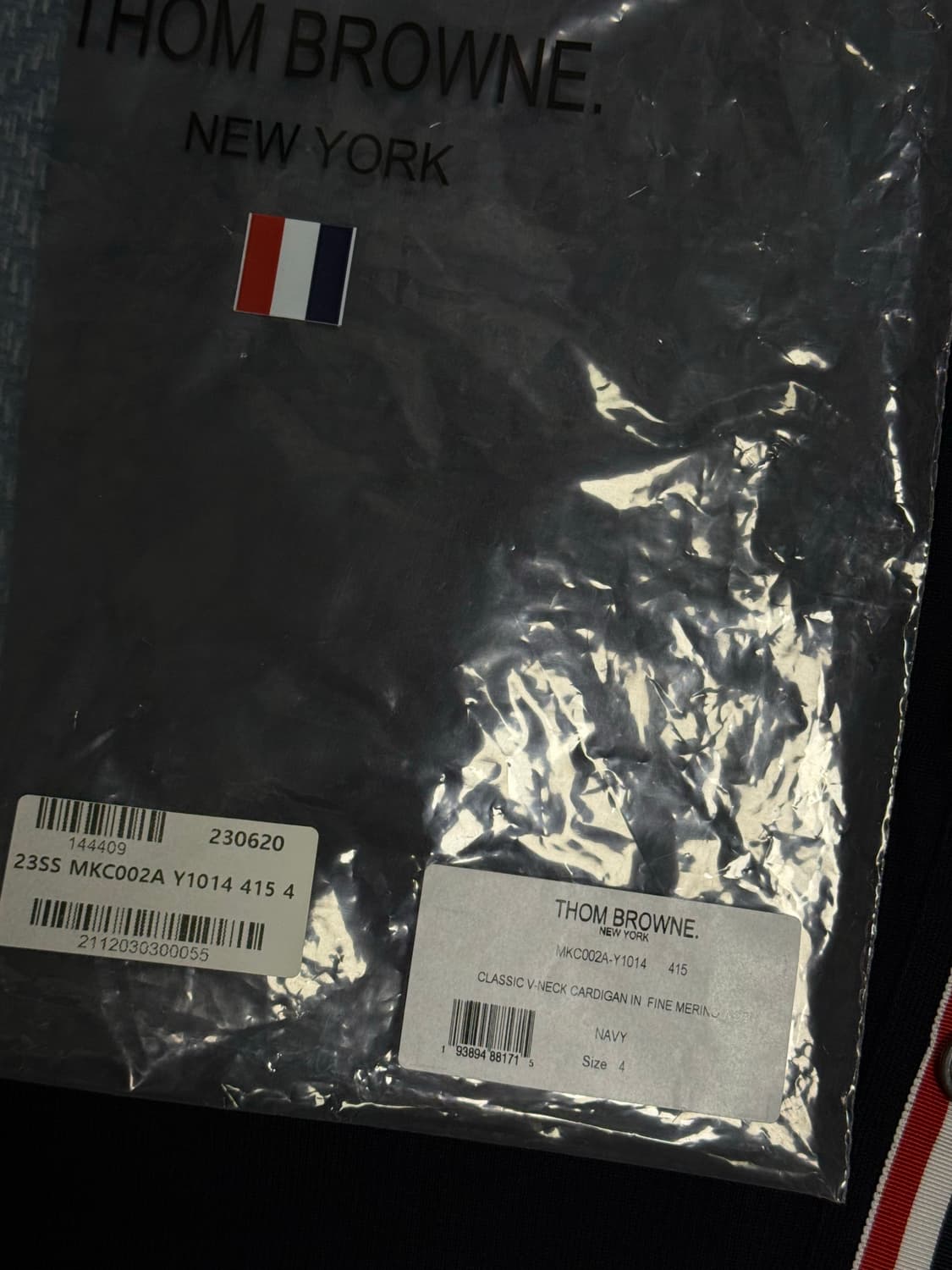 톰브라운 서스테이너블 메리노 울 가디건 네이비 4사이즈 판매 상품이미지9