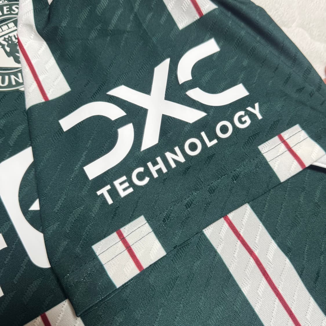 23-24 맨체스터 유나이티드 어웨이 어센틱 유니폼 브루노 페르난데스 상품이미지6