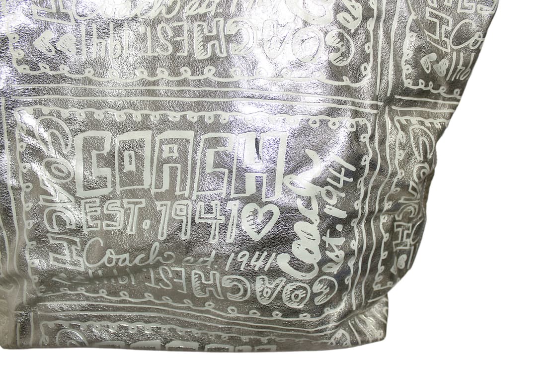 2000s COACH 코치 Y2K 메탈릭 그래피티 토트백 상품이미지8