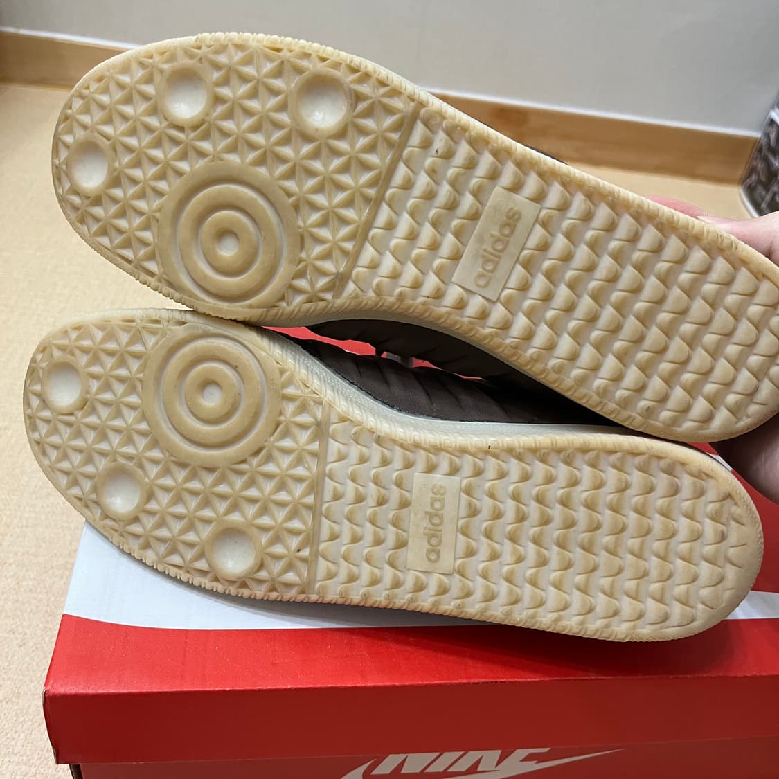 아디다스 삼바 어스 스트라타 알류미늄 265사이즈 상품이미지5