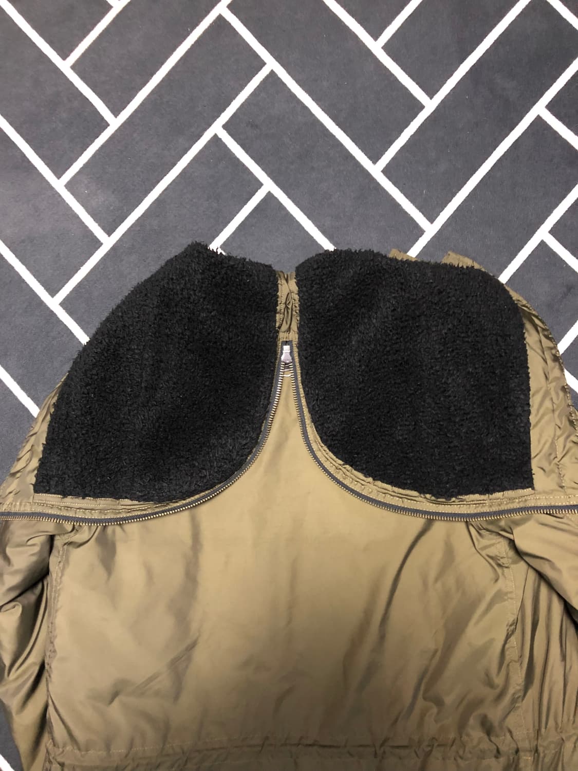 (횡재가)띠어리 시어링 무스탕 사선패딩/몽클레어타임스톤우영미톰포드에르메스 상품이미지5