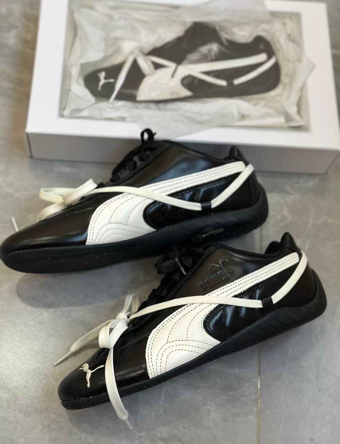 (W) 푸마 x 로제 스피드캣 PRM 블랙 웜 화이트 250MM
 상품이미지3