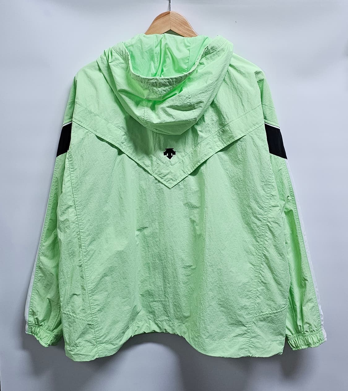 데상트 아노락 XL 상품이미지2