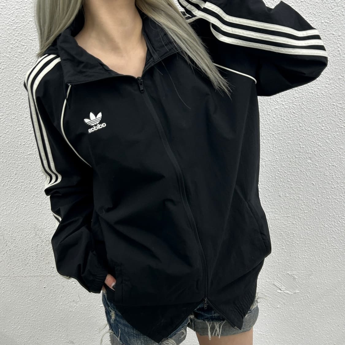 아디다스 화이트라인 블랙 후드 바람막이 3XL 상품이미지1