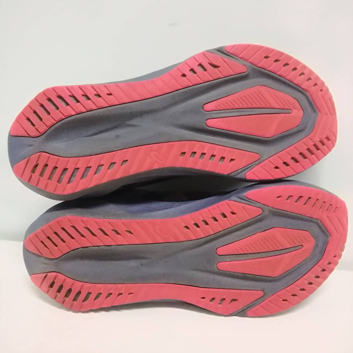 [270] 아식스 노바블라스트 5 그레이시 퍼플 코랄 리프 상품이미지5