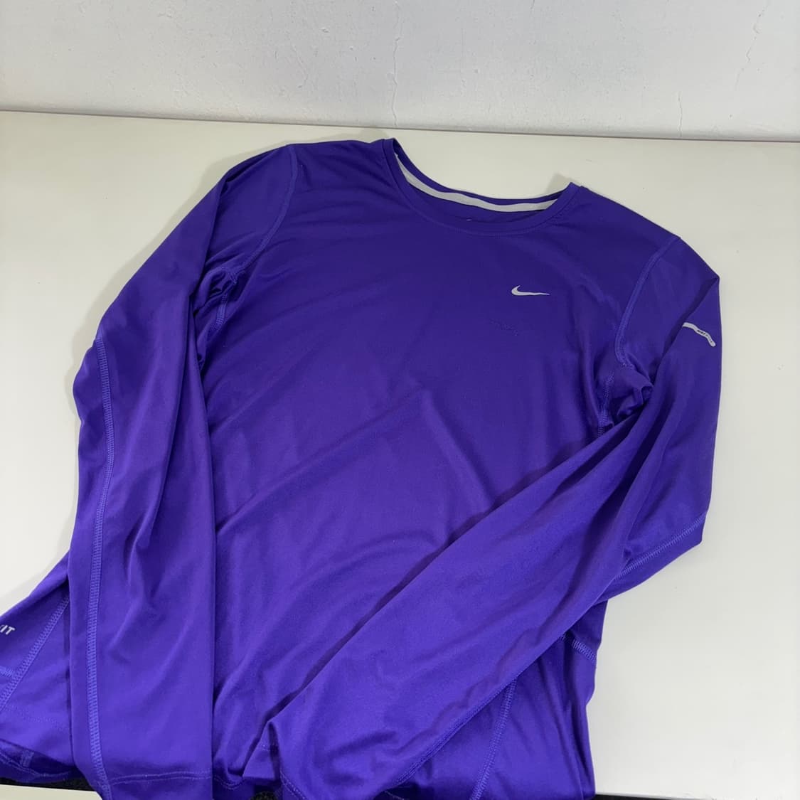 우먼L 나이키 블루 스우시스카치 DRI-FIT 트레이닝 긴팔티 상품이미지1