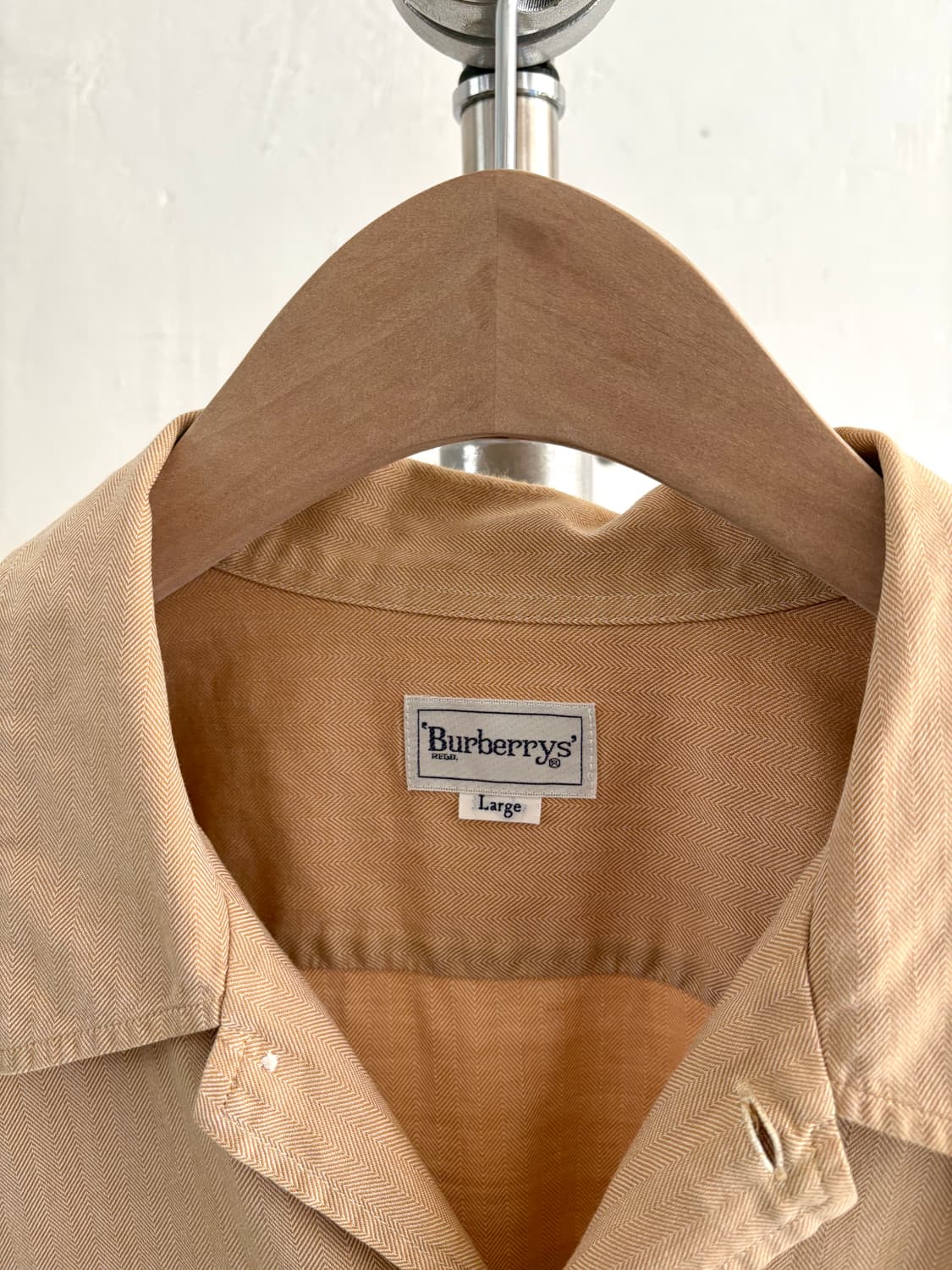 Burberry 버버리 크레스트로고 베이지 컬러 셔츠 상품이미지4