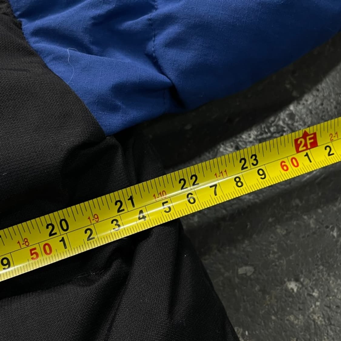 95 마운틴하드웨어 20주년 한정판 패딩  상품이미지8