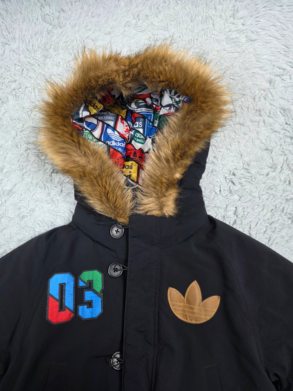 아디다스 남성 BADGE 다운자켓 100 상품이미지3